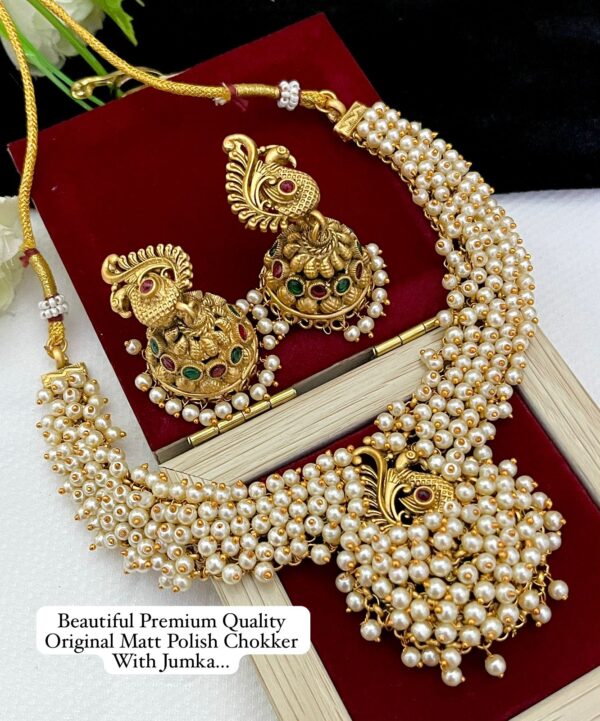Matt Polish Choker With Jhumka