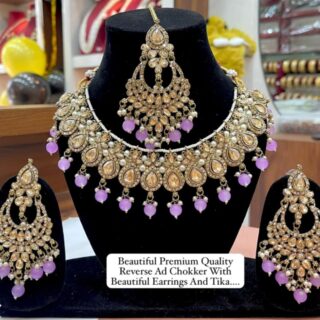Reverse Ad Chokker with earrings,tikka