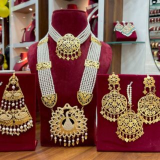 Beautiful Jadau Ranihaar With Beautiful  Chokker With Earings and Tika With Peacock 🦚 Side Pasa…. Full bridal Set….