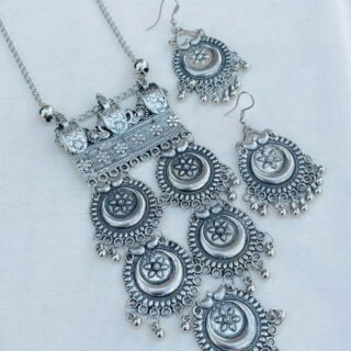 Beautiful Premium Quality Oxodized Necklace with Earring set