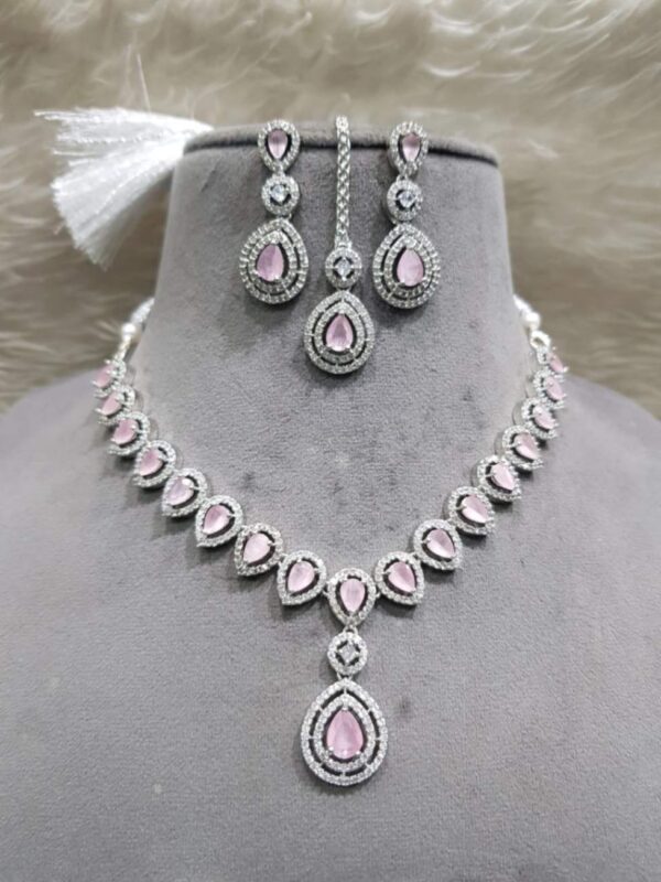 American daimond neckline with earrings and tikka
