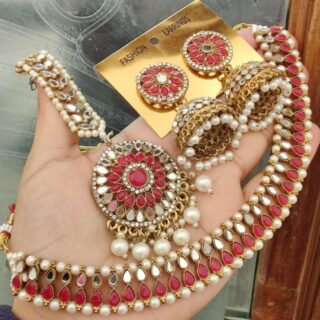 Mirror Neaklace With Jumkie Earings And Tika Set