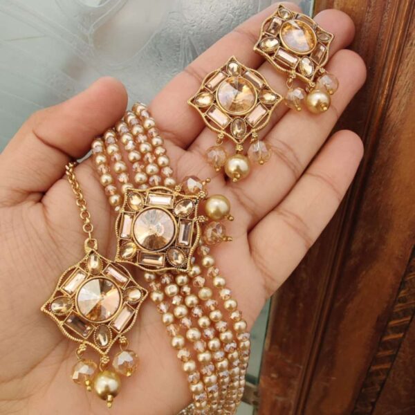 Choker Necklace With Big Size Tops And Tika Combo