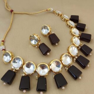 Kundan With Glass 🍷 Beads Neaklace With Earings