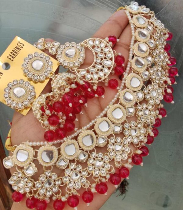 Kundan Choker Necklace With Earings Tika