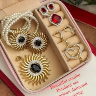 Pendant set with string American diamond