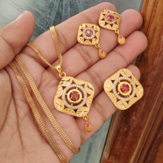 Gold Look Pendant Set